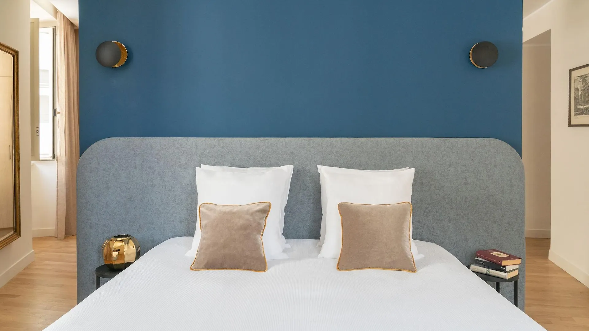 9Hotel Cesari Roma 4*,  Italia
