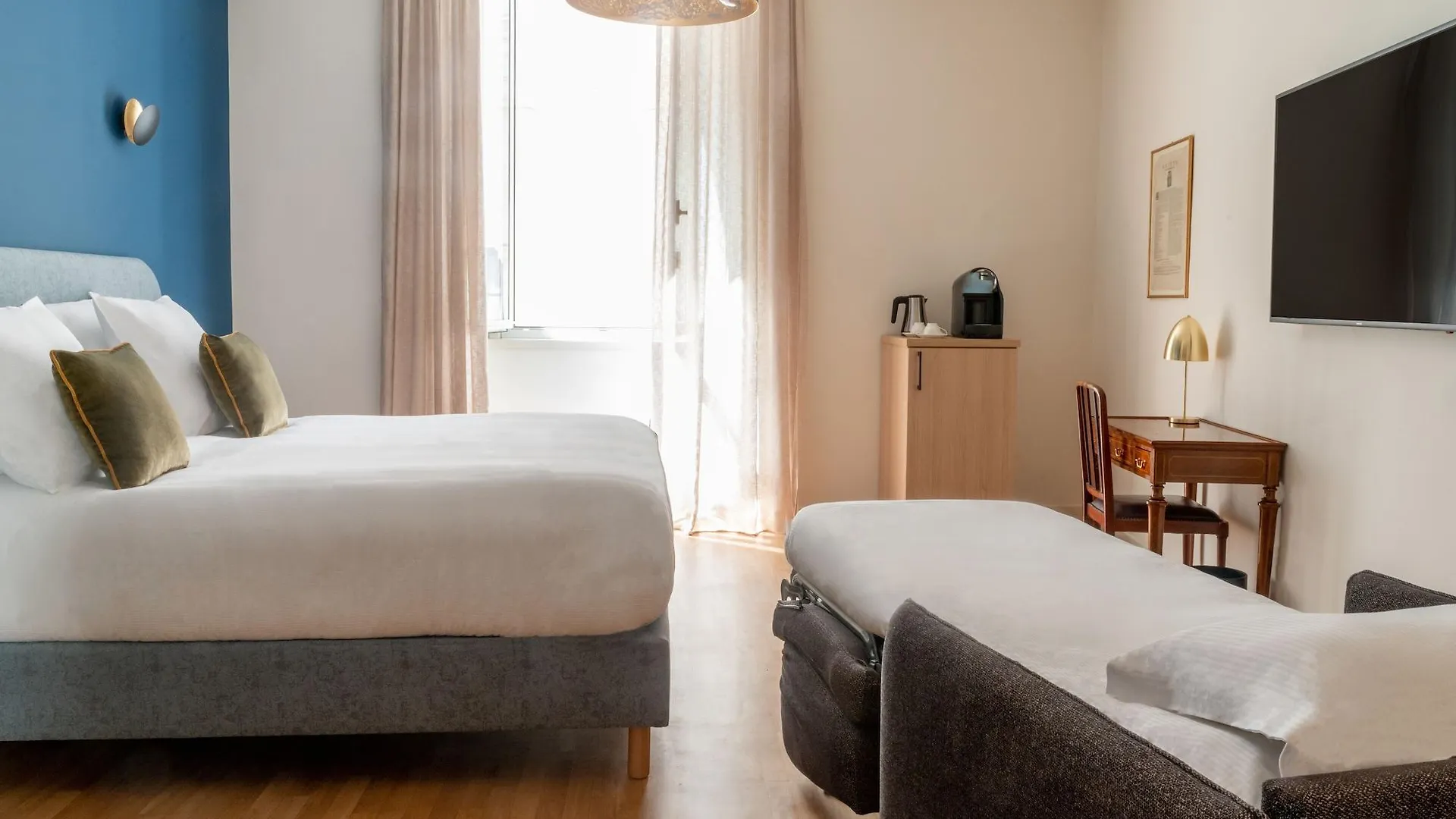 9Hotel Cesari Roma 4*,  Italia