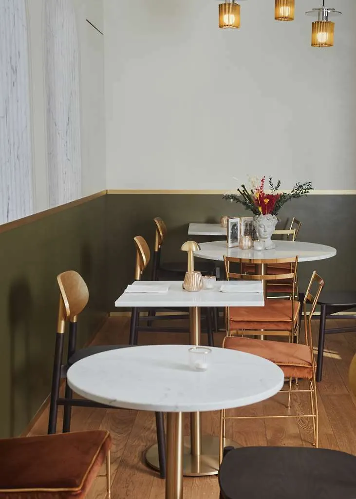 **** Hotel 9Hotel Cesari Roma Italia